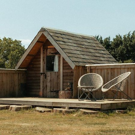Vila Glamping At The Retreat Wiltshire Is Rural Bliss Chippenham  Exteriér fotografie